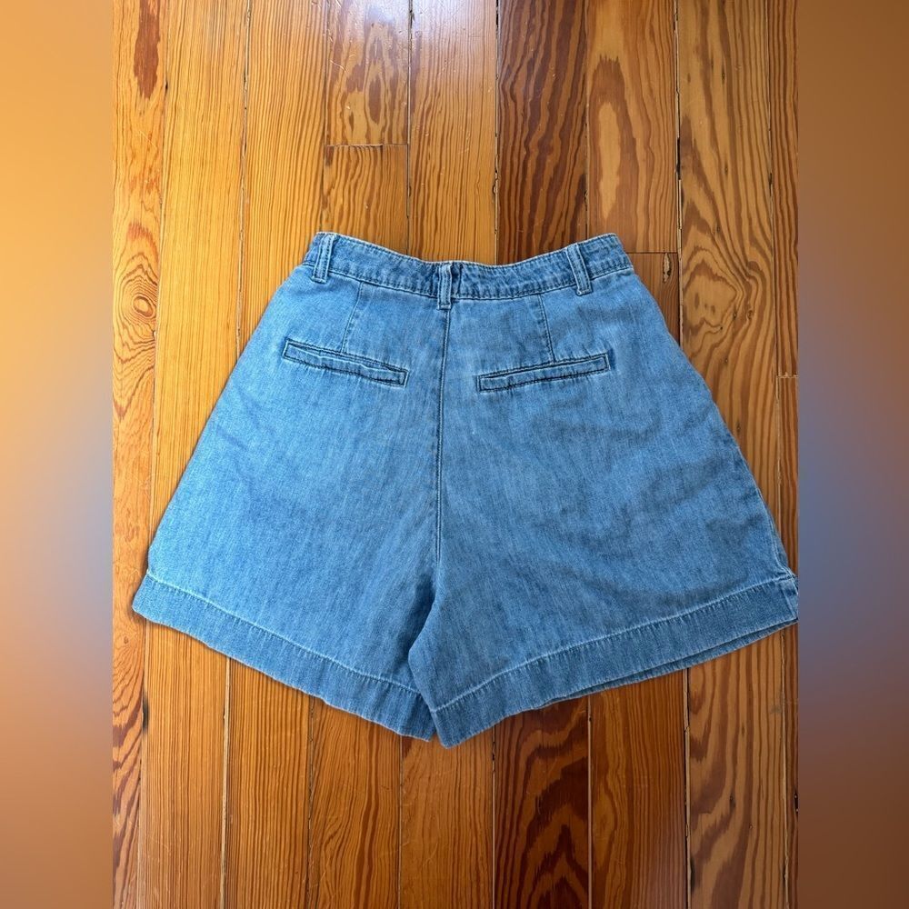 Gap Shorts - Picture 6 of 6
